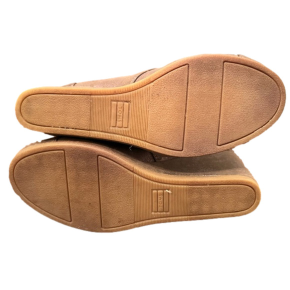 Toms wedge booties, distressed bronze, size 8.5. - Picture 5 of 6